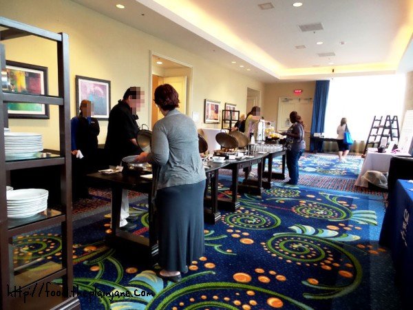 breakfast-buffet