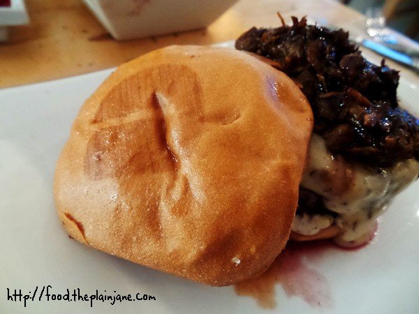 burger-bun-brand-umami