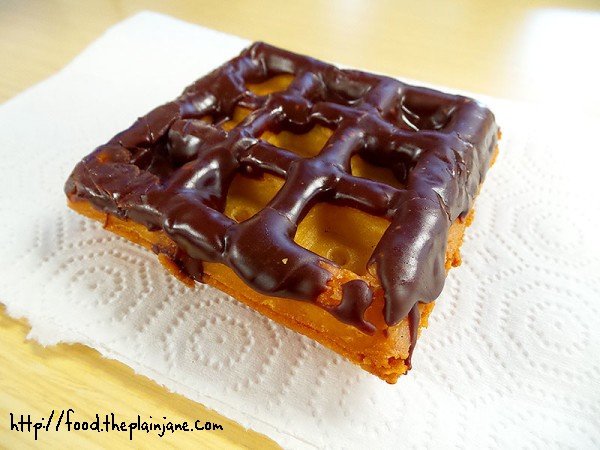 chocolate-glazed-waffle-nut-donut