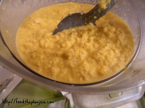 corn-kernels-and-cornmeal