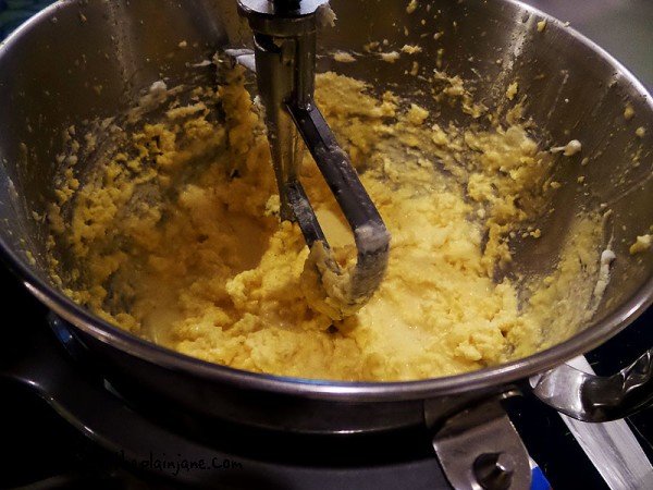 mixing-the-masa
