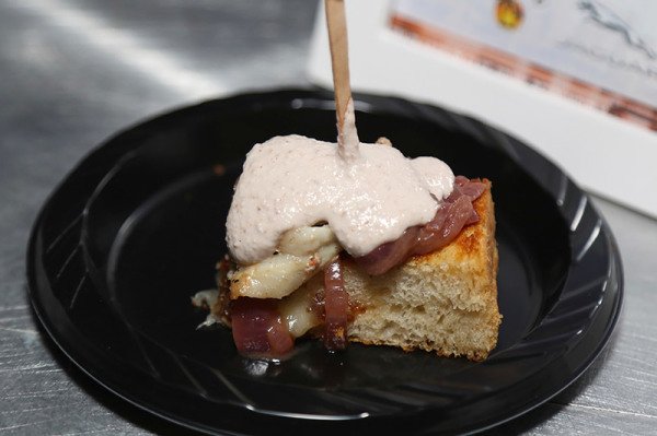 Greengo-Grilled-Cheese-Close-up