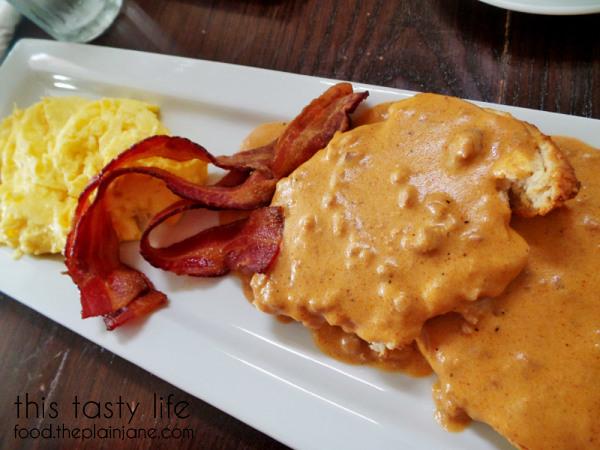 Biscuits and Gravy / Hanna's Gourmet - San Diego, CA