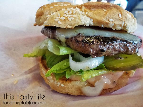 blackened-burger-pine-house-cafe