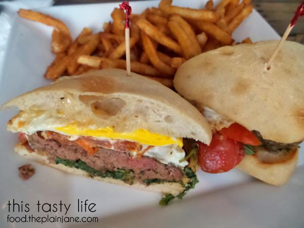 Freddy's Farm Burger - Company Pub & Kitchen