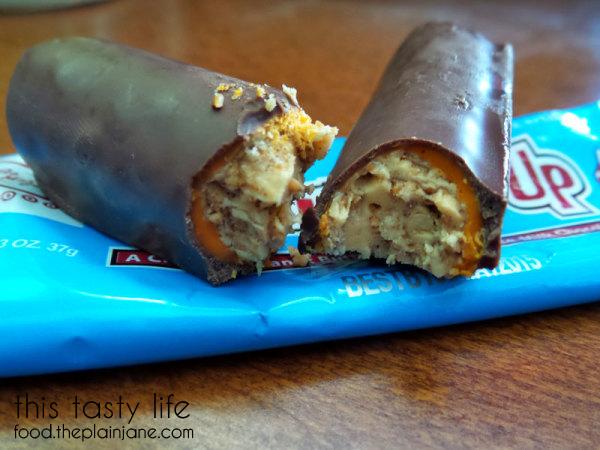 thumbs-up-candy-bar