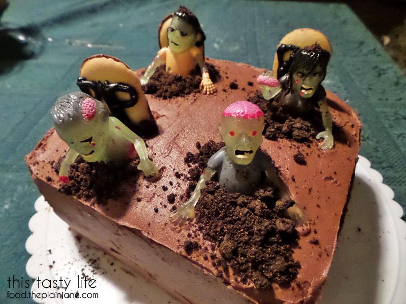 zombie cake (+daryl)