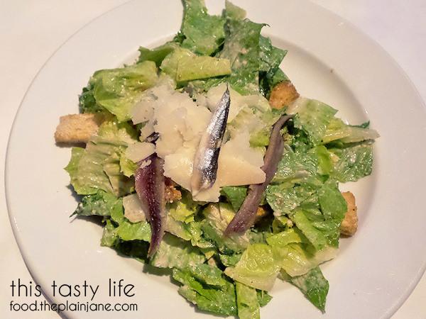 caesar-salad-with-anchovies