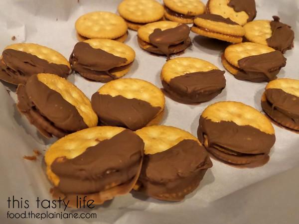 chocolate-covered-caramel-ritz