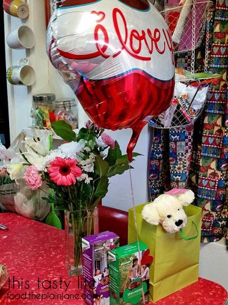 cupcake-balloon-flowers