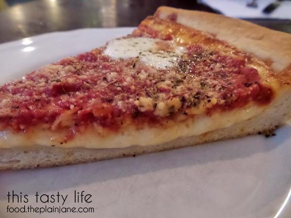 via-chicago-cheese-slice
