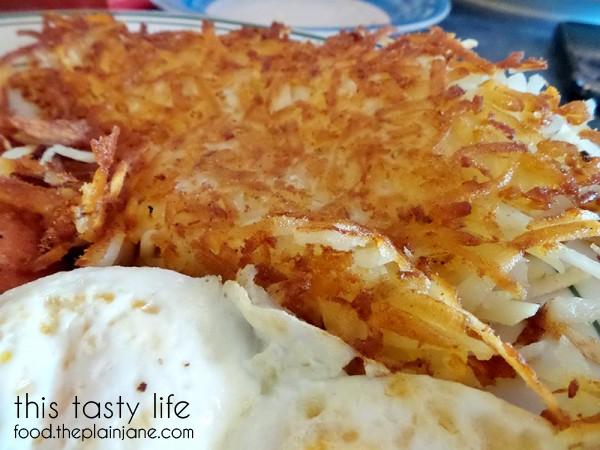 Hash Browns - Izzy's Cafe in El Cajon | This Tasty Life