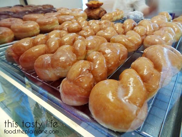 glazed-twist-donuts