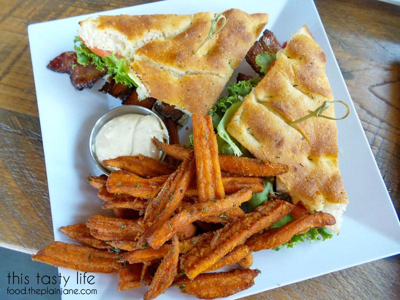 bushfire kitchen / carlsbad, ca