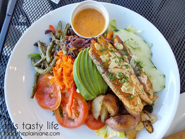 Nicoise Salad / Bagatelle Cafe & Bistro | San Diego, CA