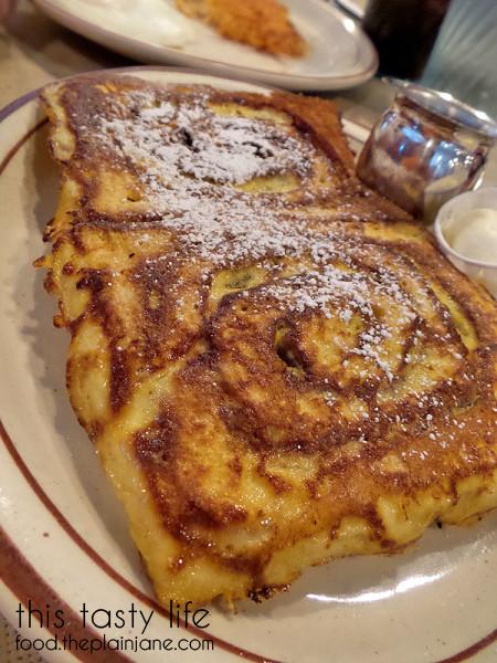 cinnamon-roll-french-toast