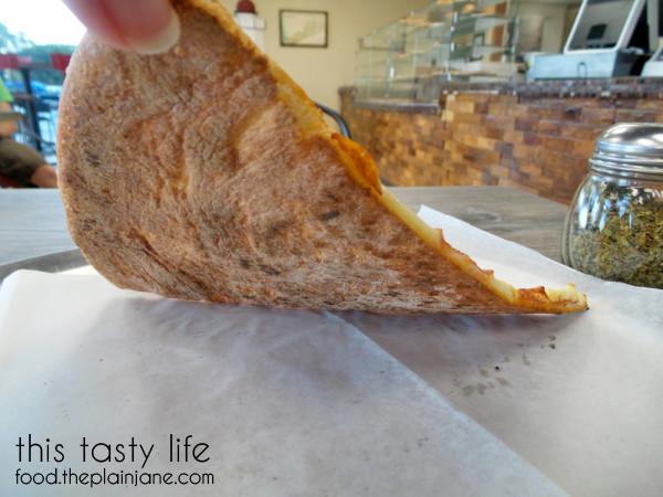 long-island-mikes-pizza-crust