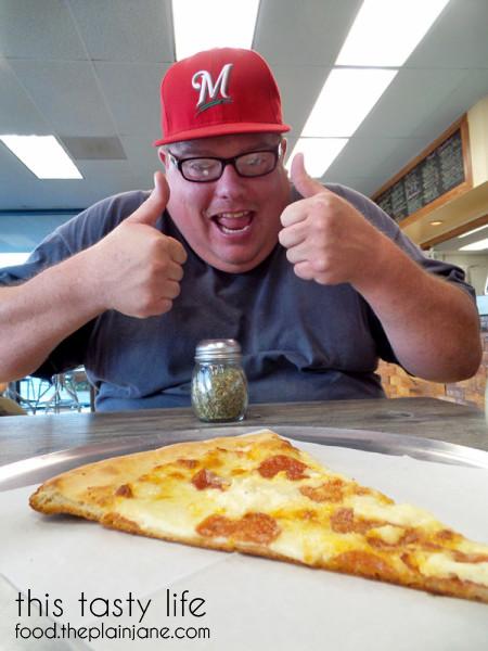 long-island-mikes-pizza-model