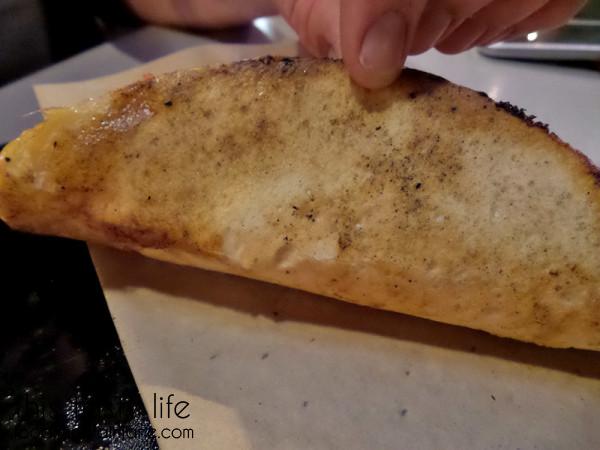 lu-pizzeta-crust