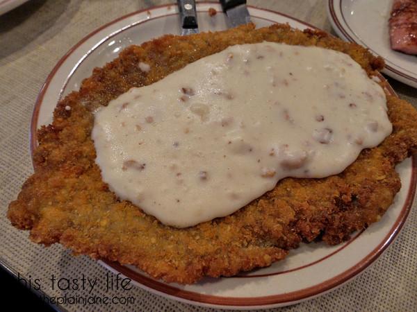 plate-sized-chicken-fried-steak