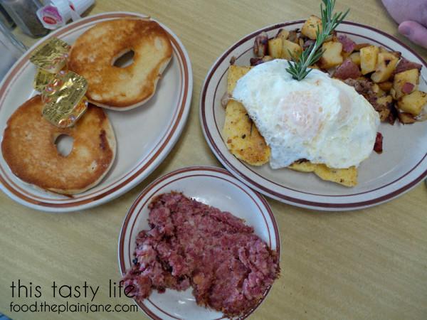 modern-diner-breakfast