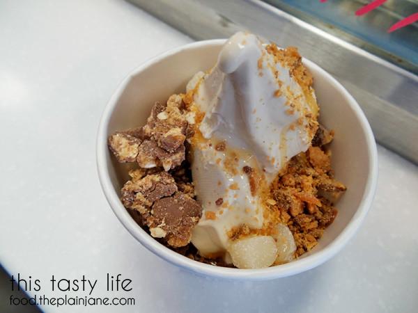 Frozen Yogurt with Toppings at Bailey's Frozen Yogurt | Escondido, CA - This Tasty Life