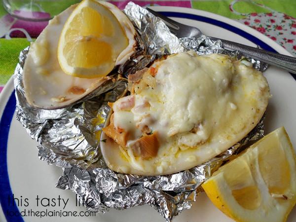 el-taco-riendo-ensenada-clams-on-the-shell