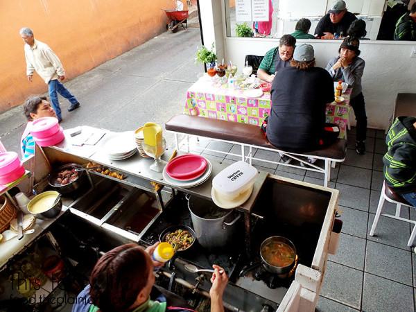 el-taco-riendo-ensenada-cooking-station