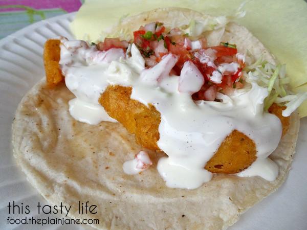 el-taco-riendo-ensenada-fish-taco