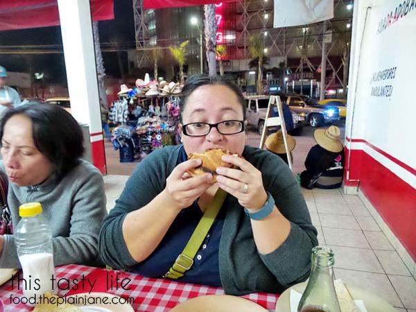 tacos-el-norteno-eating-tortas