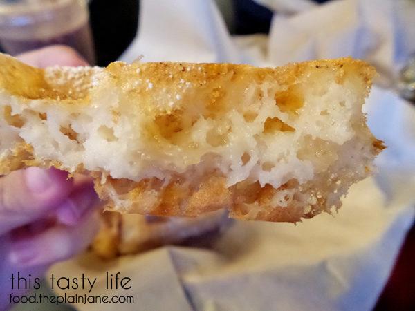 waffle-inside-bruxie