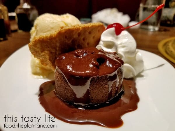 Oozing Chocolate Lava Cake Dessert | Gyu-Kaku Japanese BBQ - Scripps Ranch / San Diego, CA