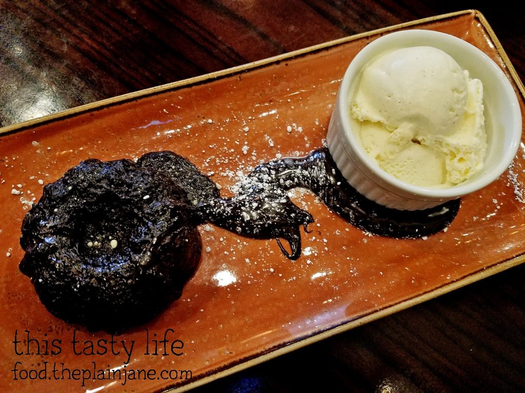 chocolate-molten-cake