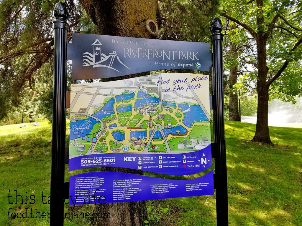 riverfront-park-sign