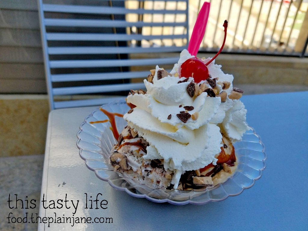 Ice Cream Sundae at Sloan's Ice Cream | San Diego, CA