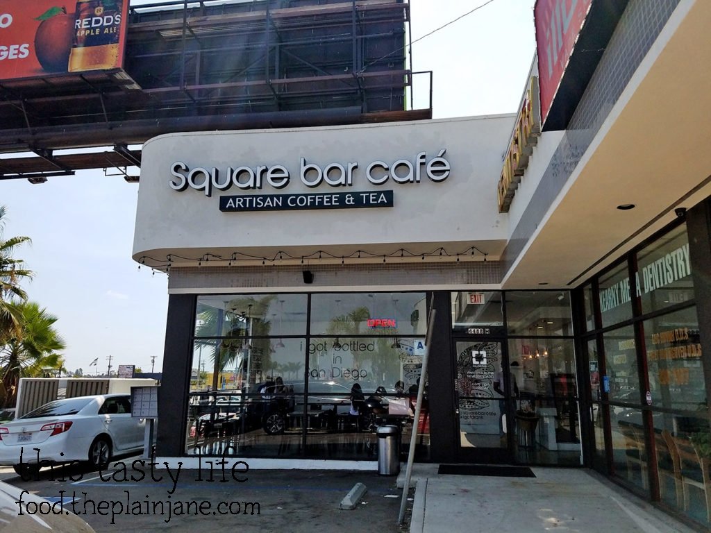 square-bar-cafe