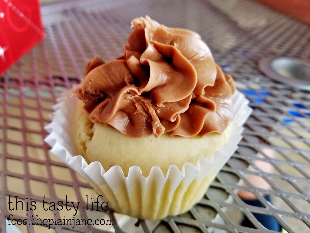 the-cupcake-store-free-birthday