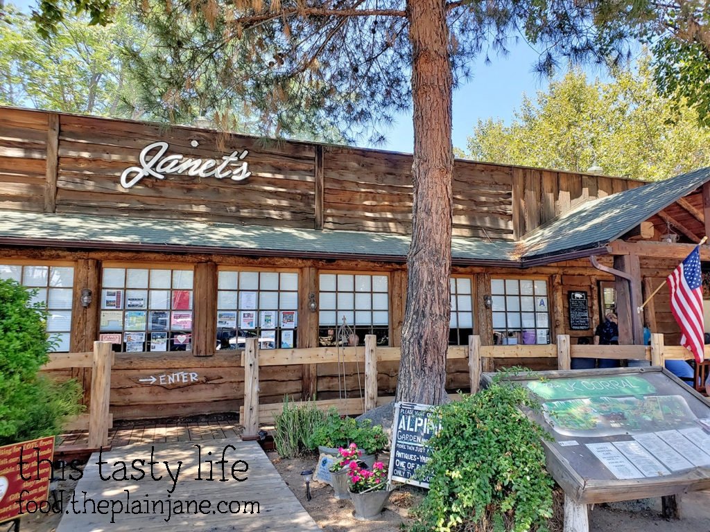 Janet's Montana Cafe - Alpine, CA