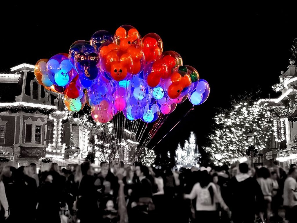 Balloons - Main Street - Disneyland