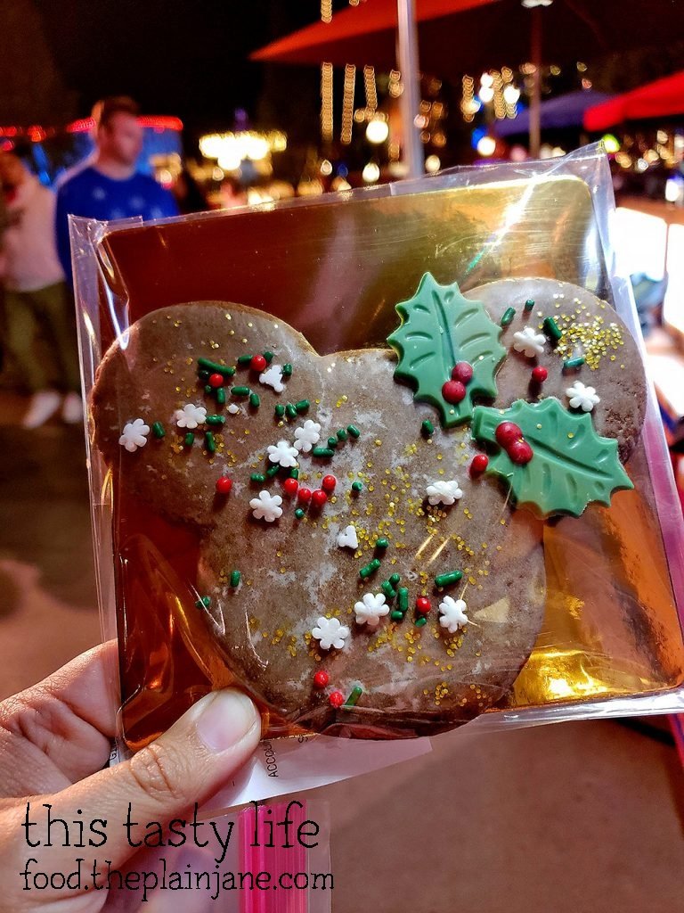 Gingerbread Mickey - Festival of Holidays - Disney California Adventure