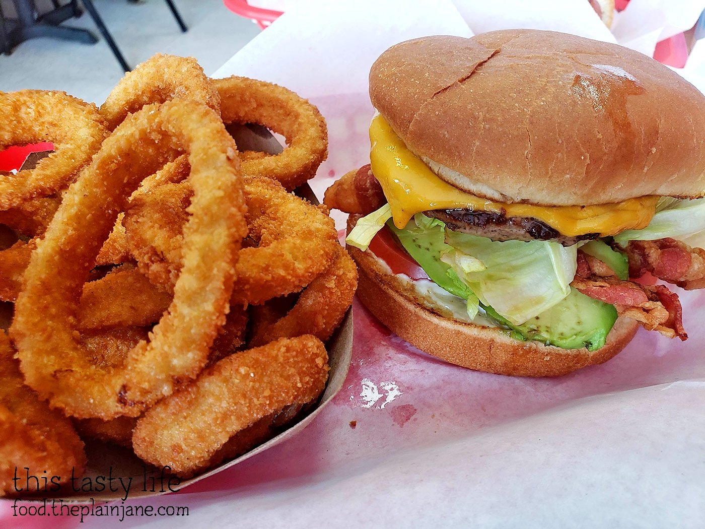 Howard’s Famous Bacon & Avocado Burgers – Los Angeles, CA