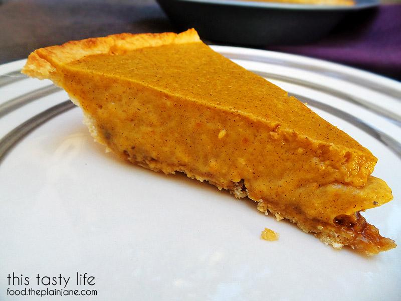 pumpkin pudding pie with pecan crust + nestfresh giveaway